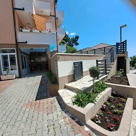 Apartments Vila Adrijana & Fitness Studio Wolf *