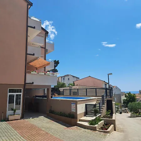 Apartments Vila Adrijana & Fitness Studio Wolf Apartment *