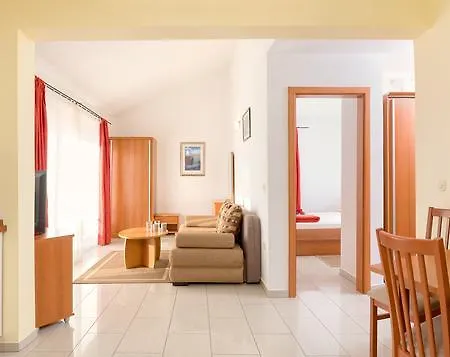 Apartment Apartments Vila Adrijana & Fitness Studio Wolf Baska Voda