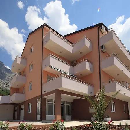 Apartments Vila Adrijana & Fitness Studio Wolf Apartment