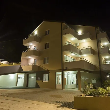 Apartment Apartments Vila Adrijana & Fitness Studio Wolf Baska Voda